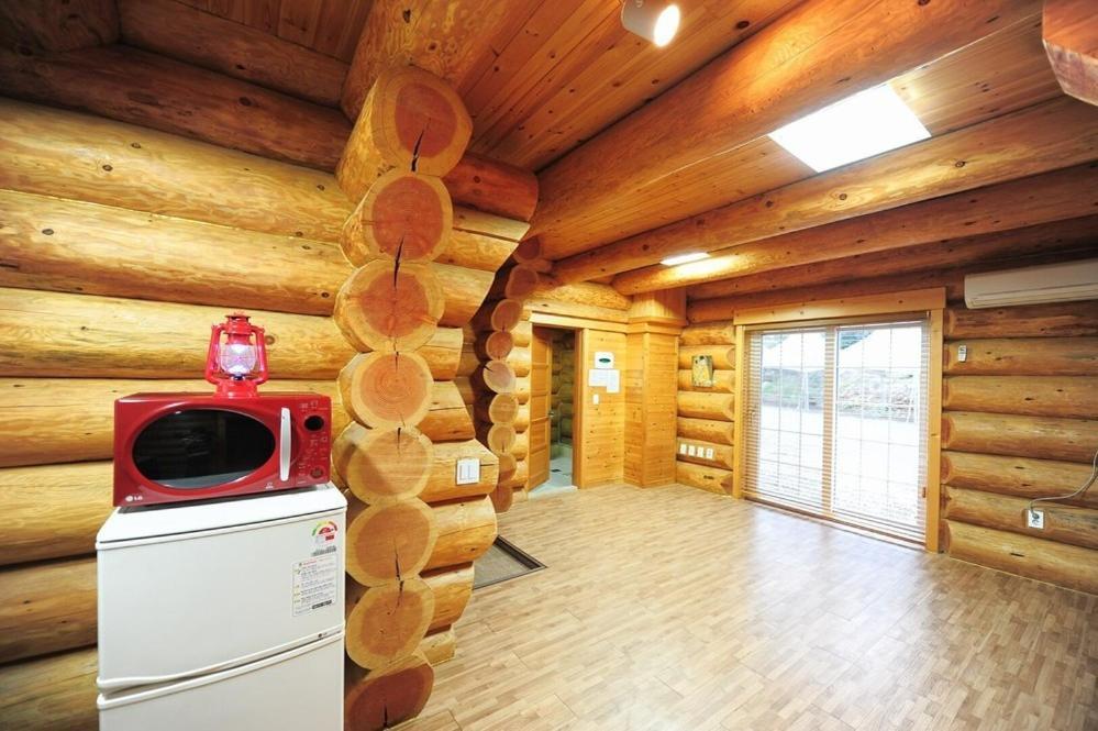 Boryeong Rich Valley Log Village Pension Room photo